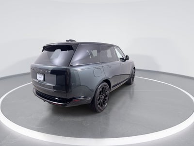 2026 Land Rover Range Rover SE