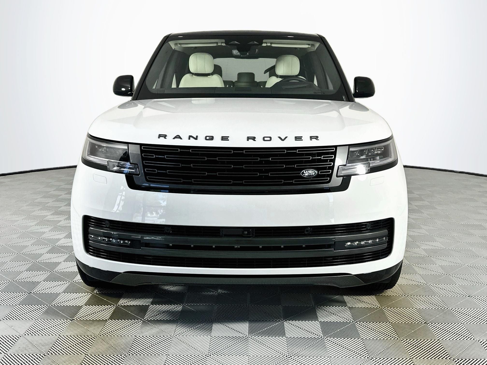 2027 Land Rover Range Rover SE