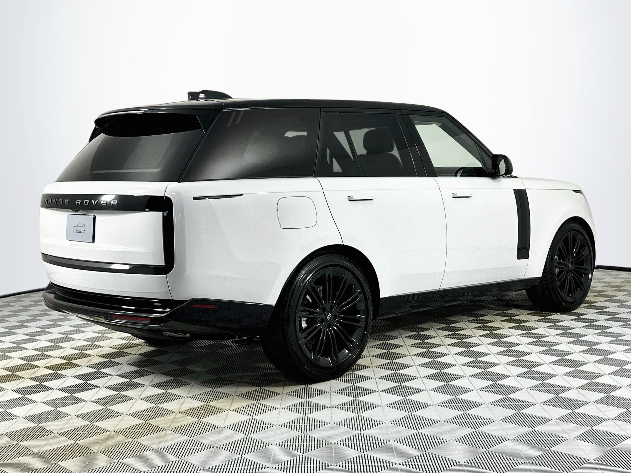 2027 Land Rover Range Rover SE