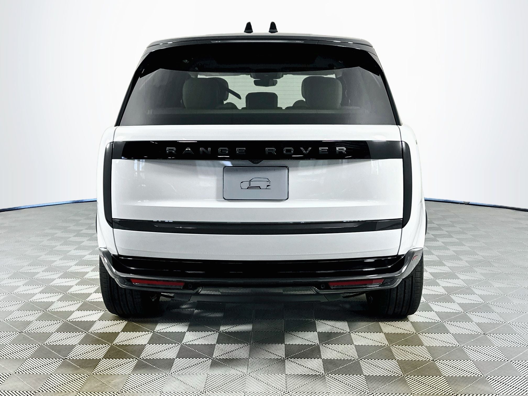 2027 Land Rover Range Rover SE