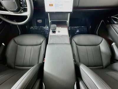 2026 Land Rover Range Rover SE LWB
