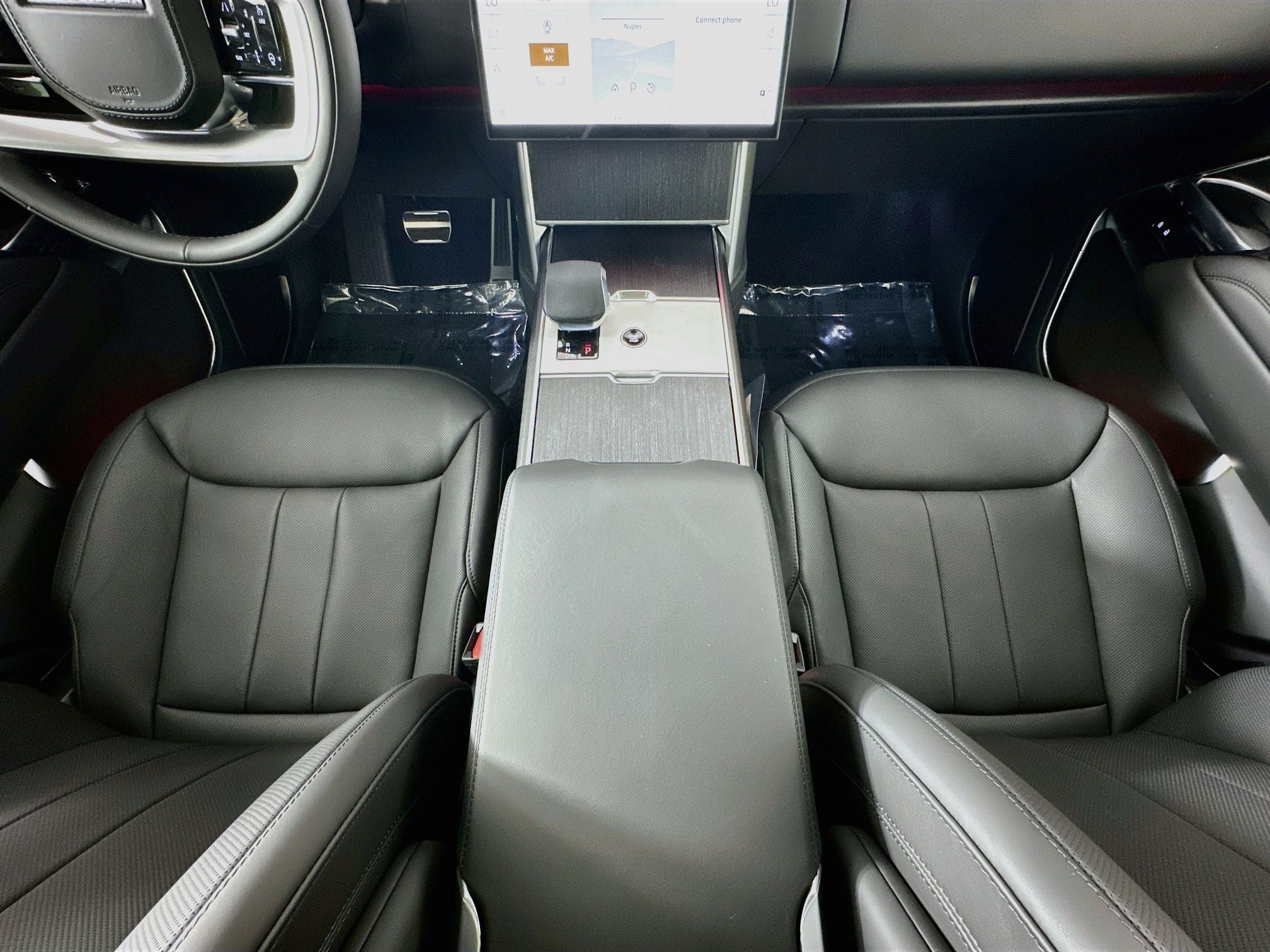 2026 Land Rover Range Rover SE LWB