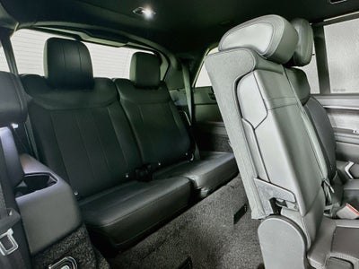 2026 Land Rover Range Rover SE LWB