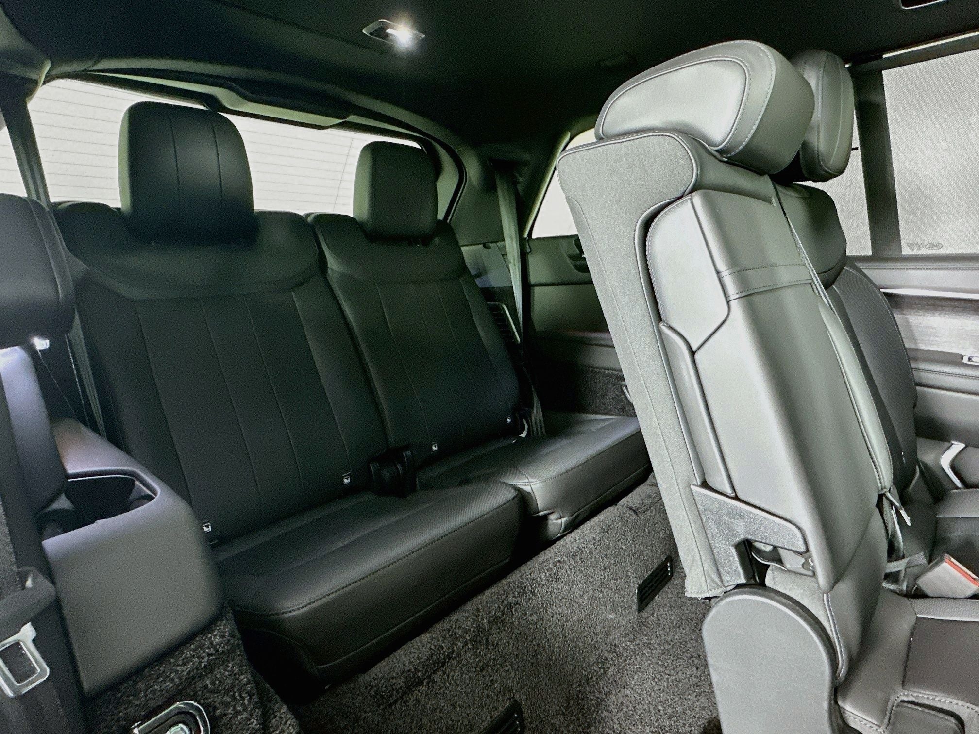 2026 Land Rover Range Rover SE LWB
