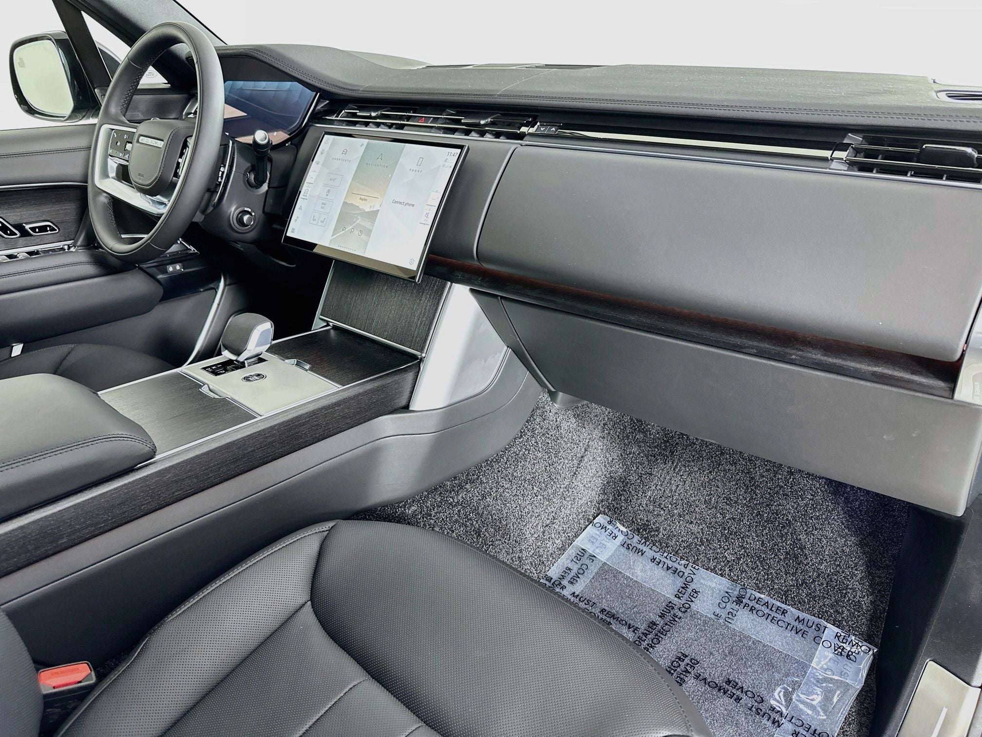 2026 Land Rover Range Rover SE LWB