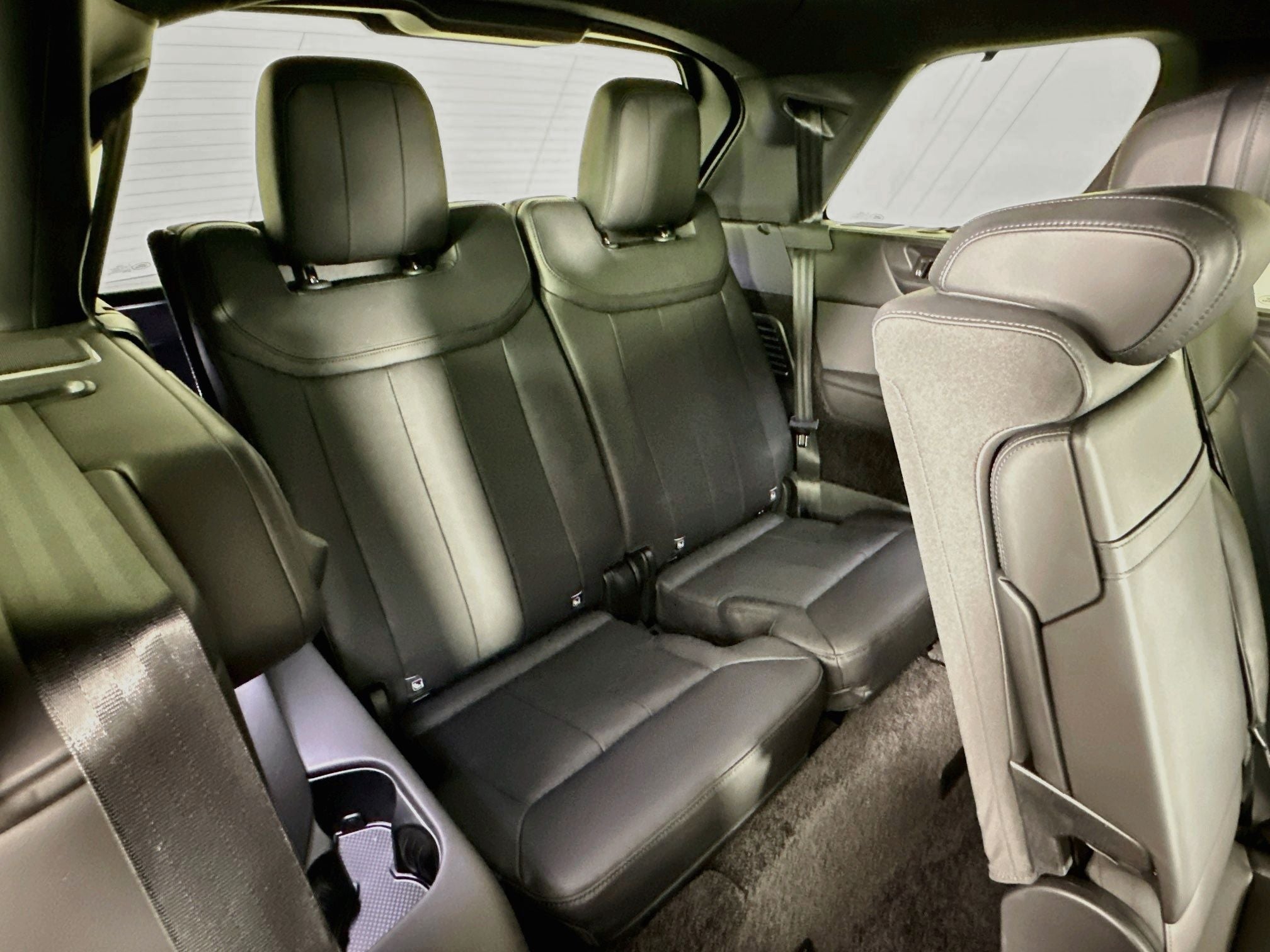 2027 Land Rover Range Rover SE LWB