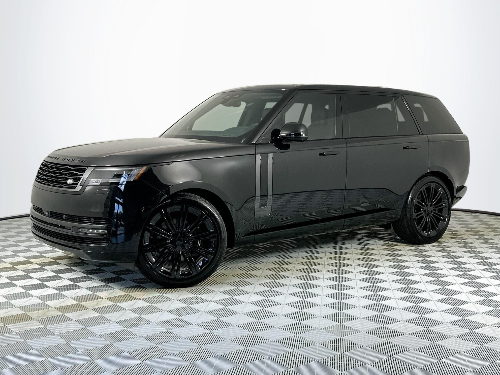 2026 Land Rover Range Rover SE LWB