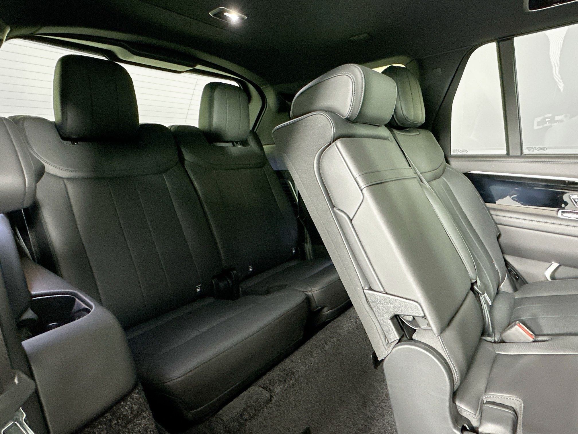 2026 Land Rover Range Rover SE LWB