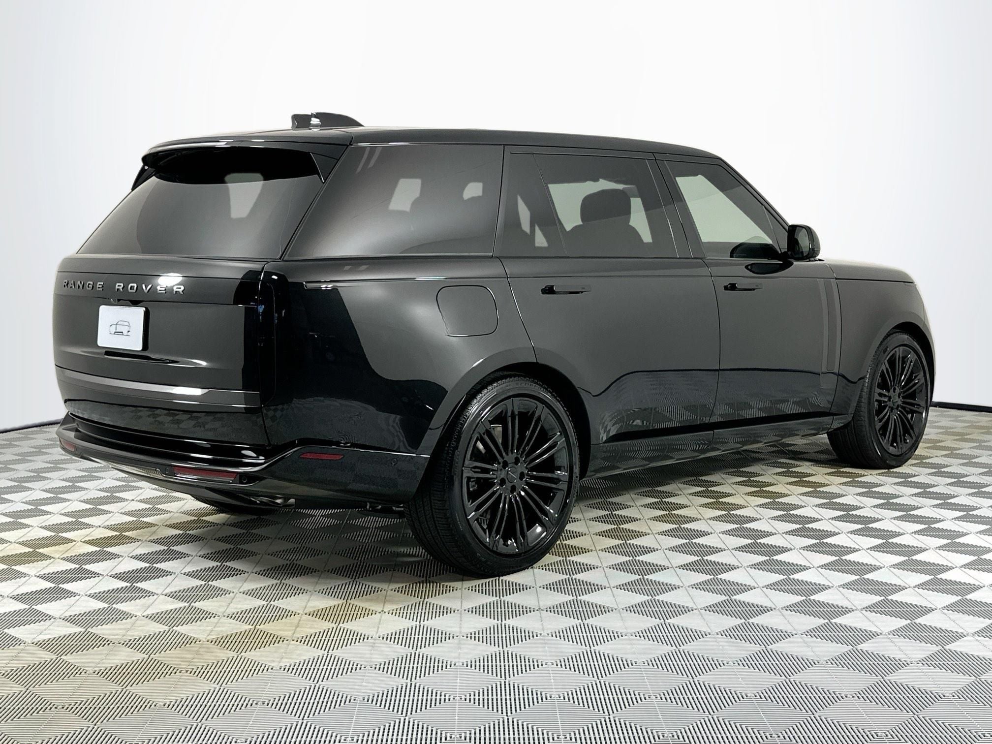 2026 Land Rover Range Rover SE LWB
