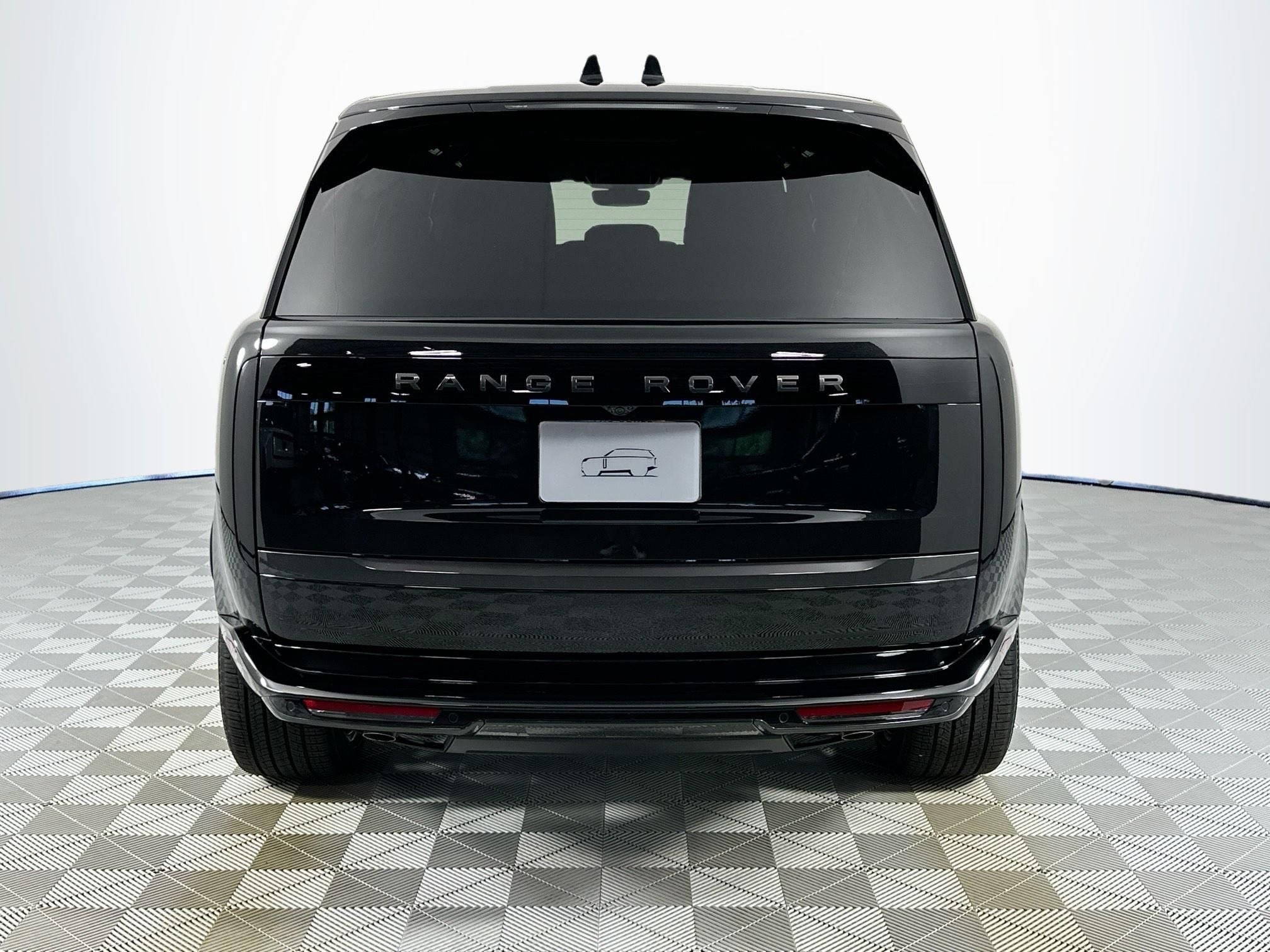 2026 Land Rover Range Rover SE LWB