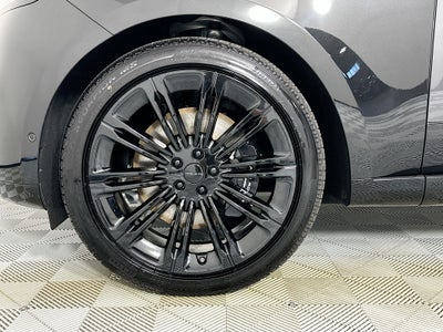 2026 Land Rover Range Rover SE LWB