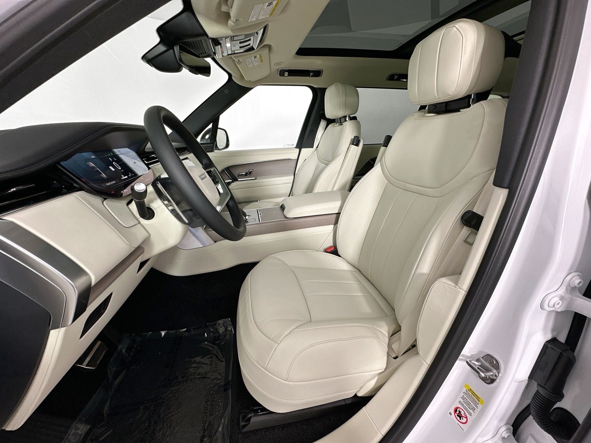 2026 Land Rover Range Rover SE LWB