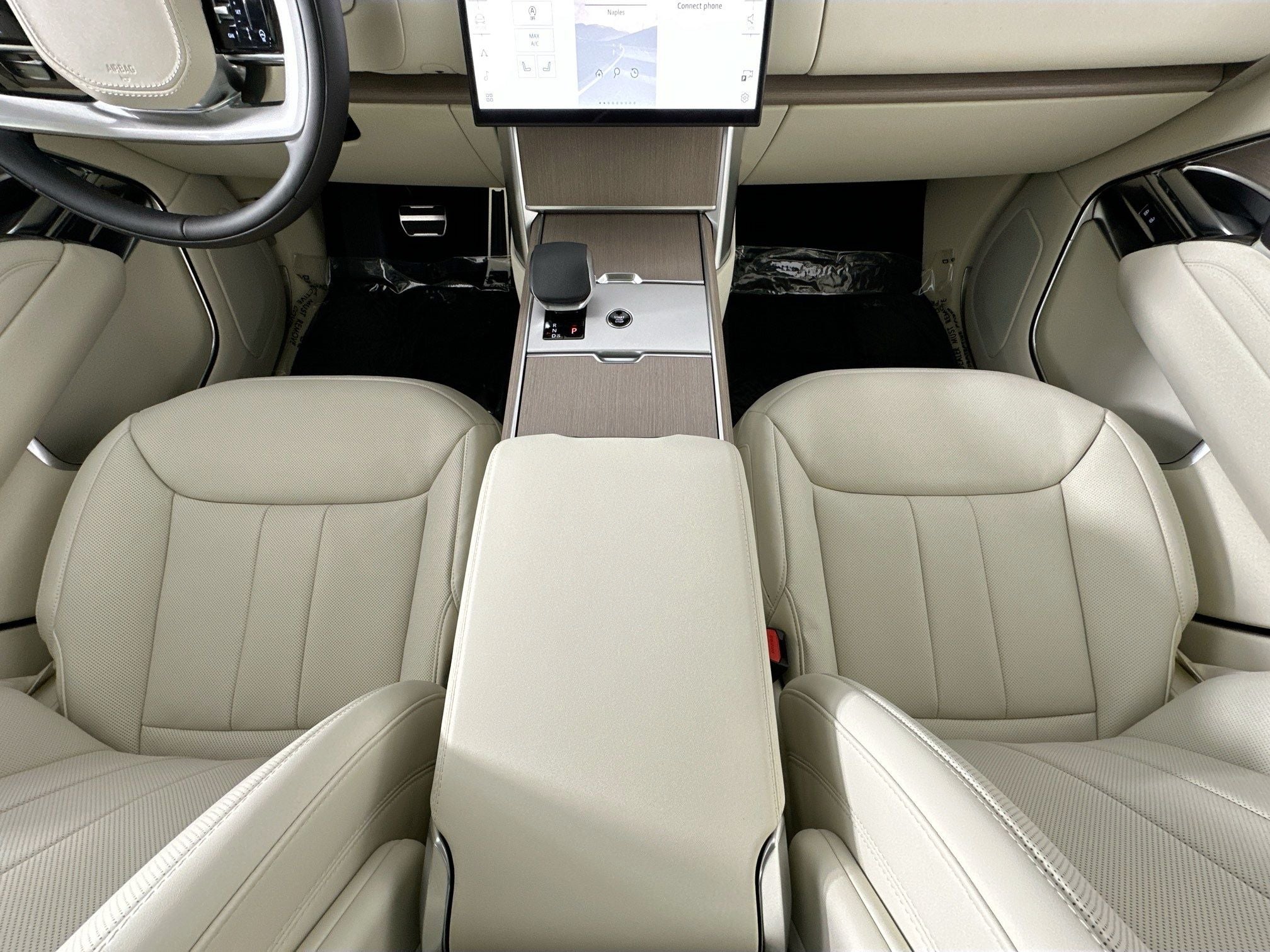 2026 Land Rover Range Rover SE LWB