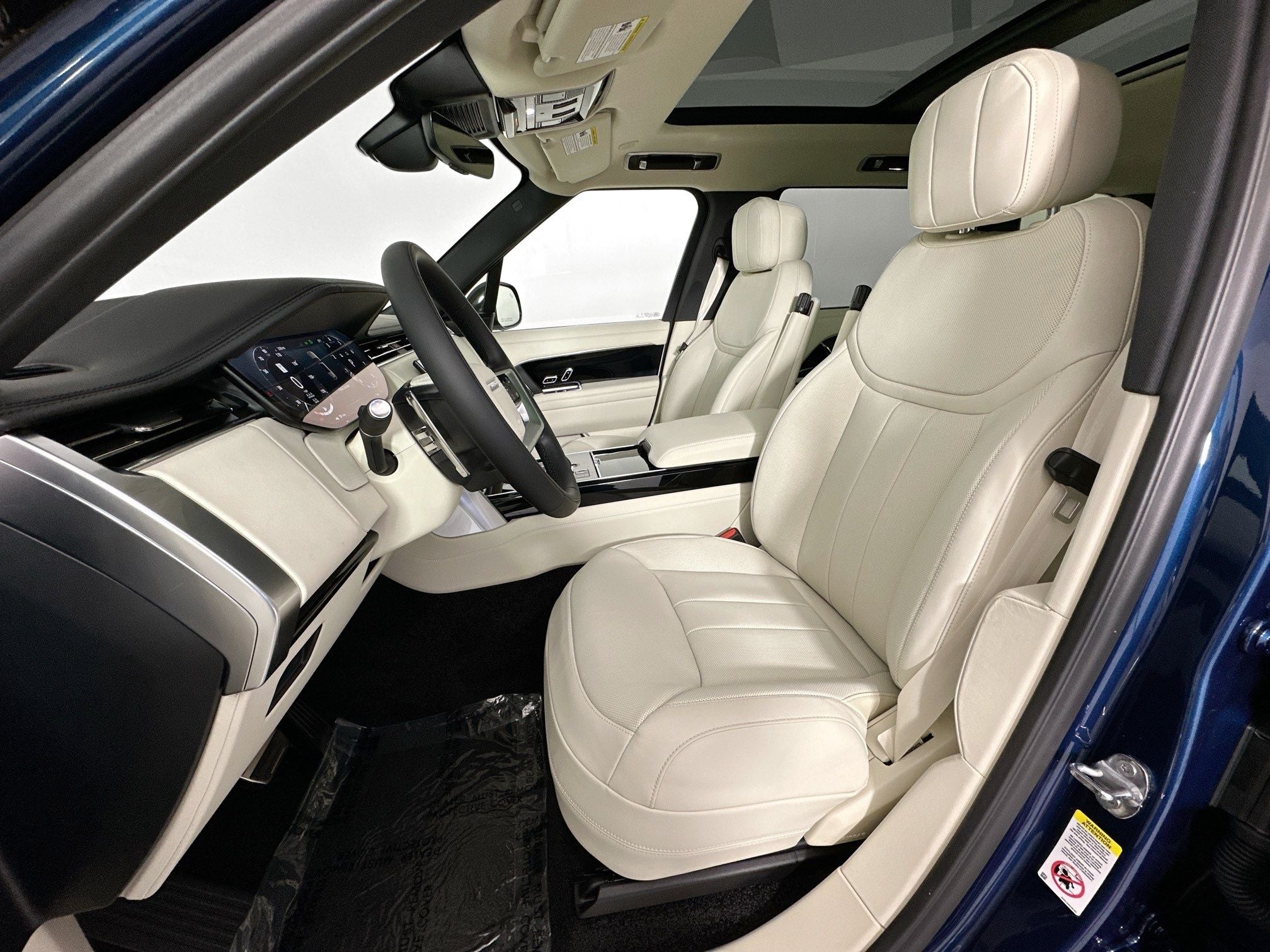 2026 Land Rover Range Rover SE LWB