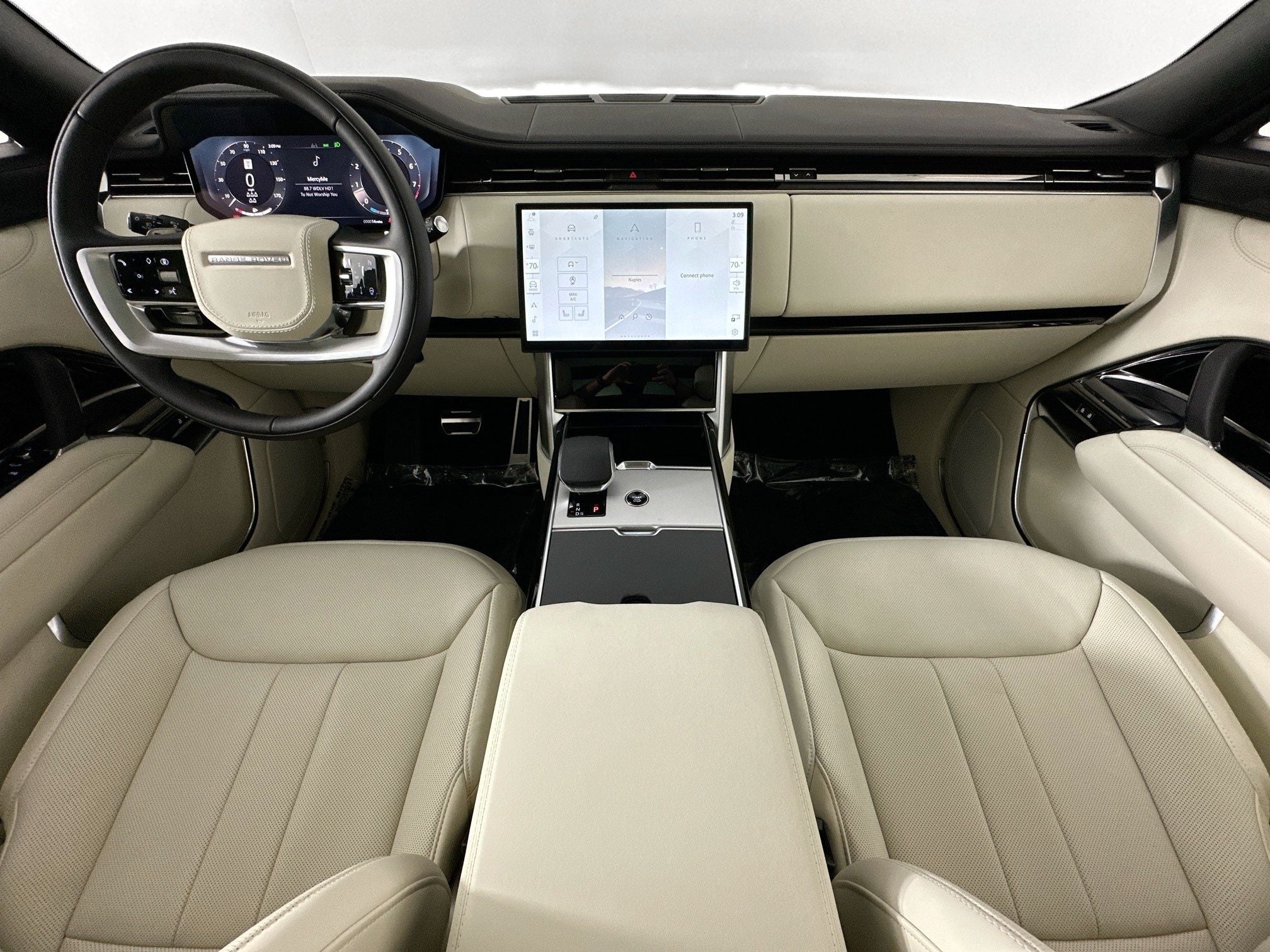 2026 Land Rover Range Rover SE LWB