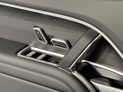 2026 Land Rover Range Rover SE LWB