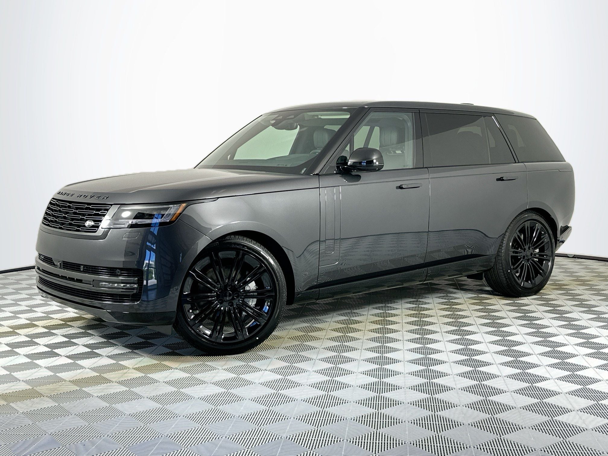 2026 Land Rover Range Rover SE LWB