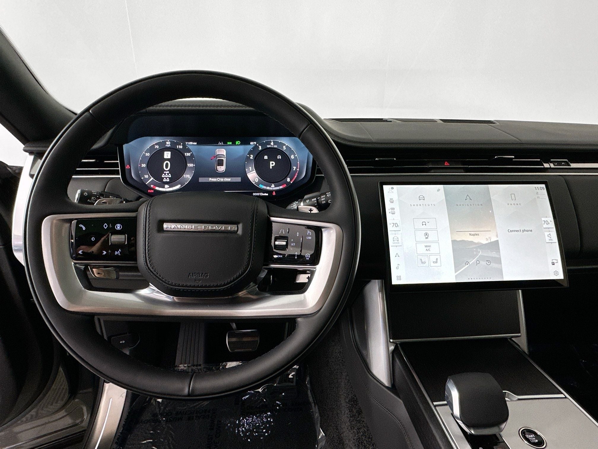2026 Land Rover Range Rover SE LWB