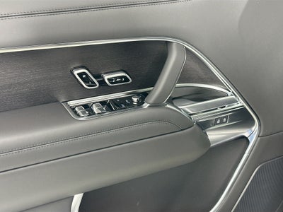 2026 Land Rover Range Rover SE LWB