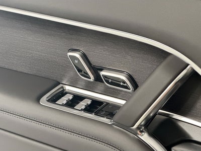 2026 Land Rover Range Rover SE LWB