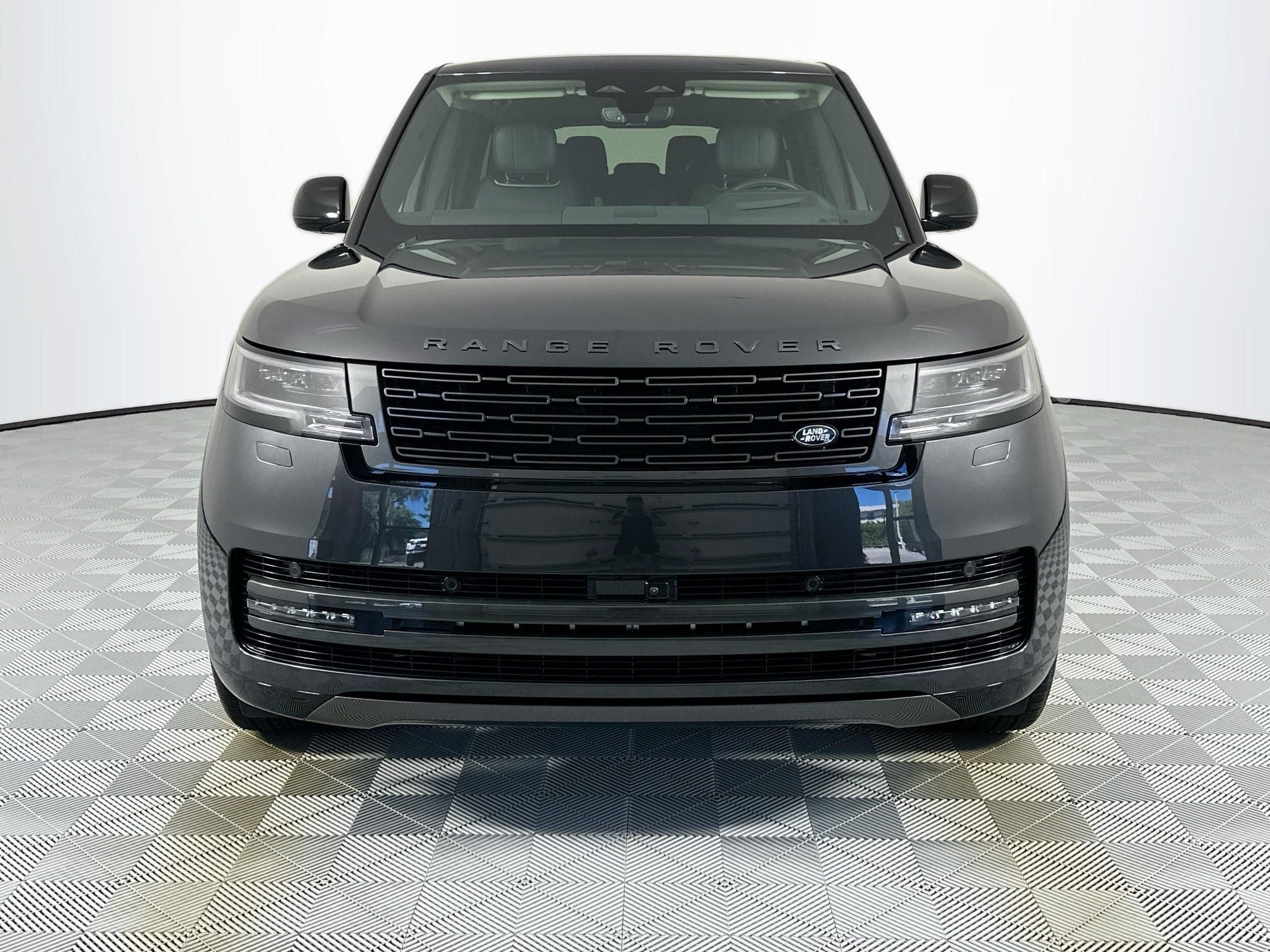 2026 Land Rover Range Rover SE LWB