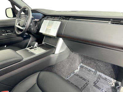 2026 Land Rover Range Rover SE LWB