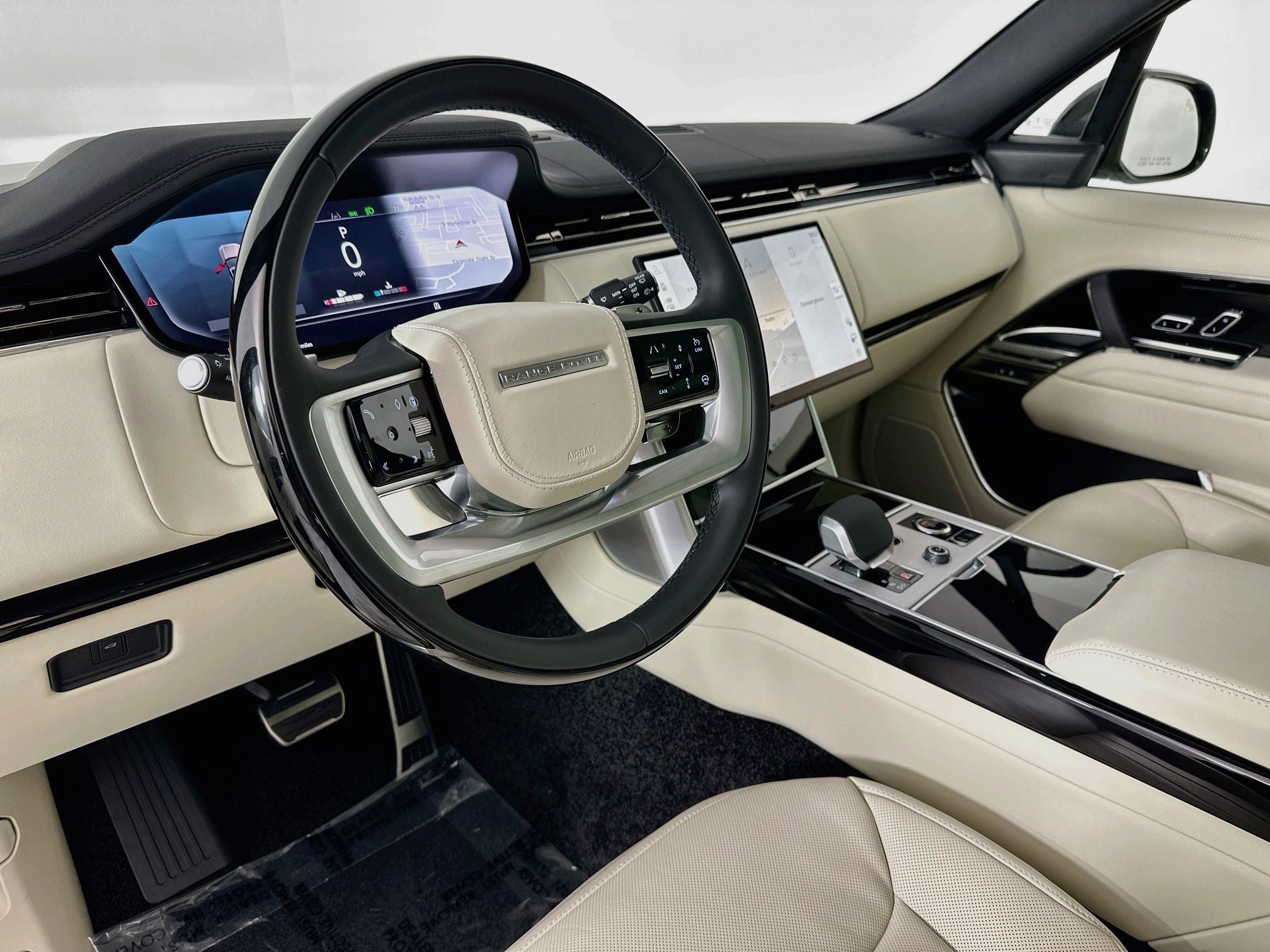 2027 Land Rover Range Rover SE LWB