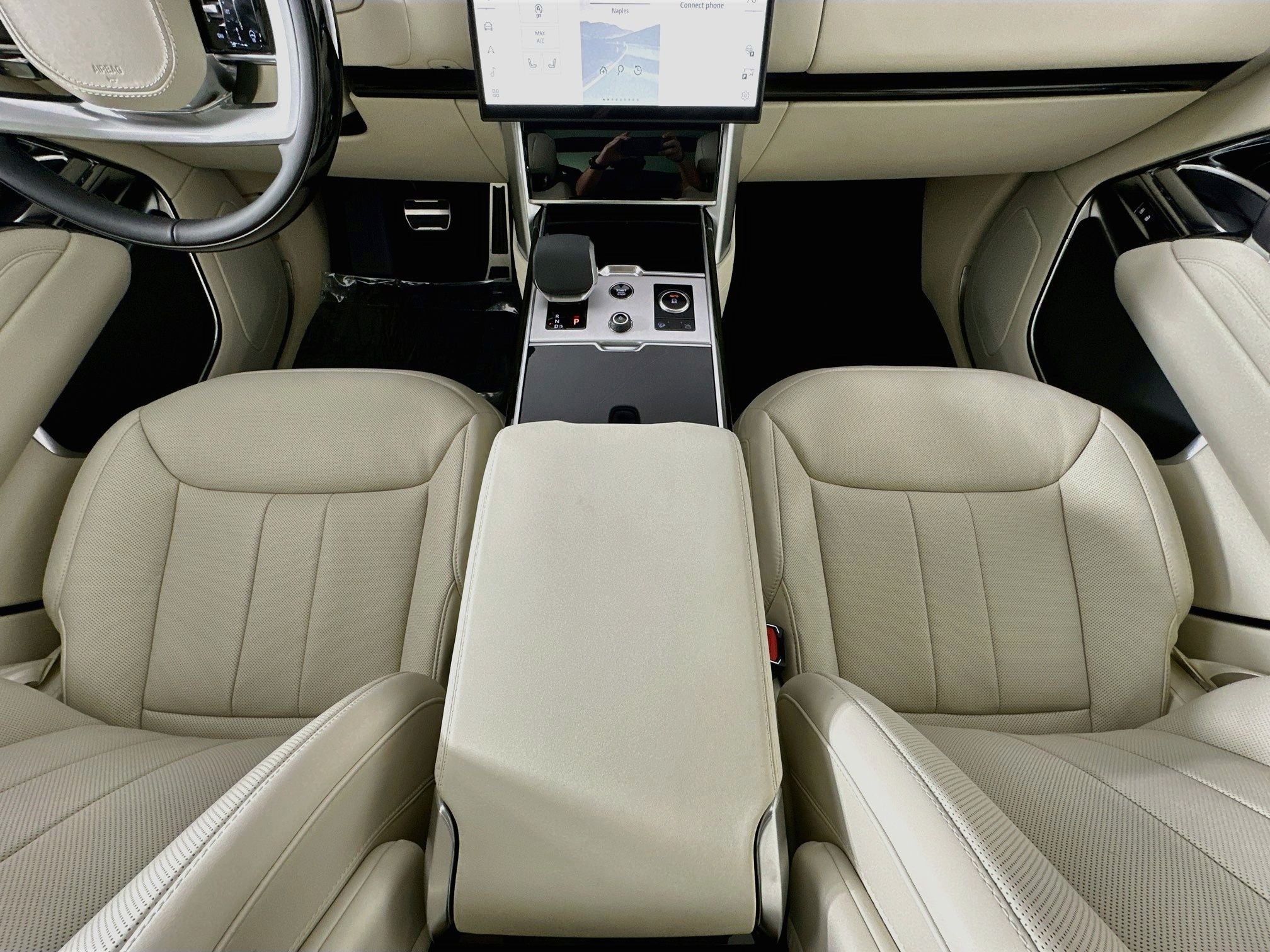 2027 Land Rover Range Rover SE LWB