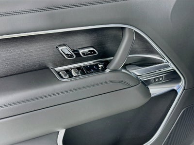 2027 Land Rover Range Rover SE LWB
