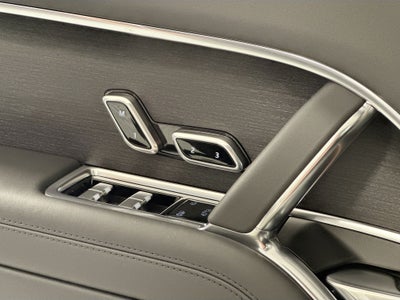 2026 Land Rover Range Rover SE LWB