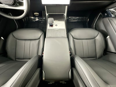 2026 Land Rover Range Rover SE LWB
