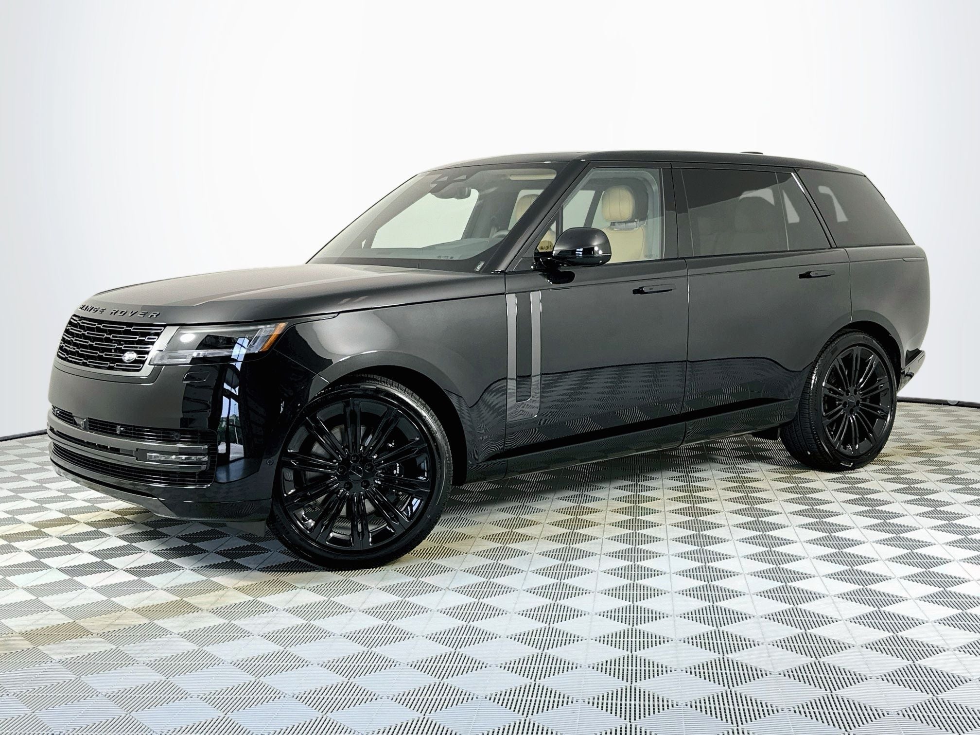 2026 Land Rover Range Rover SE LWB