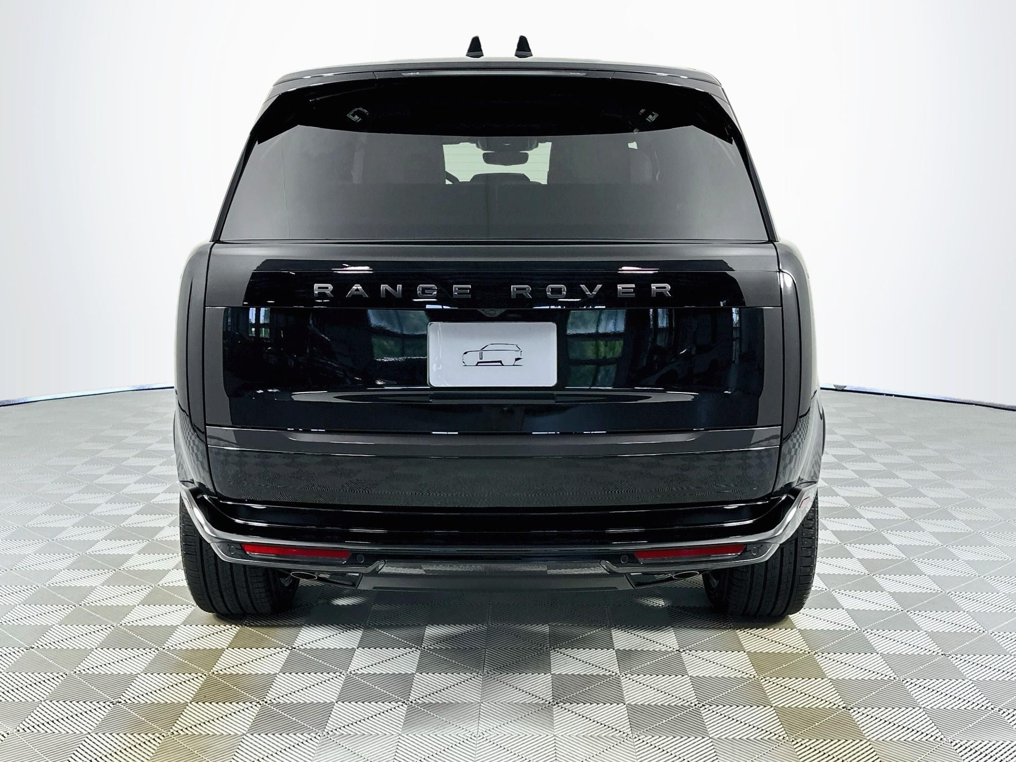 2026 Land Rover Range Rover SE LWB
