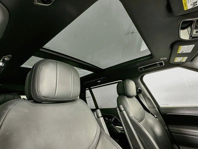 2023 Land Rover Range Rover SE LWB