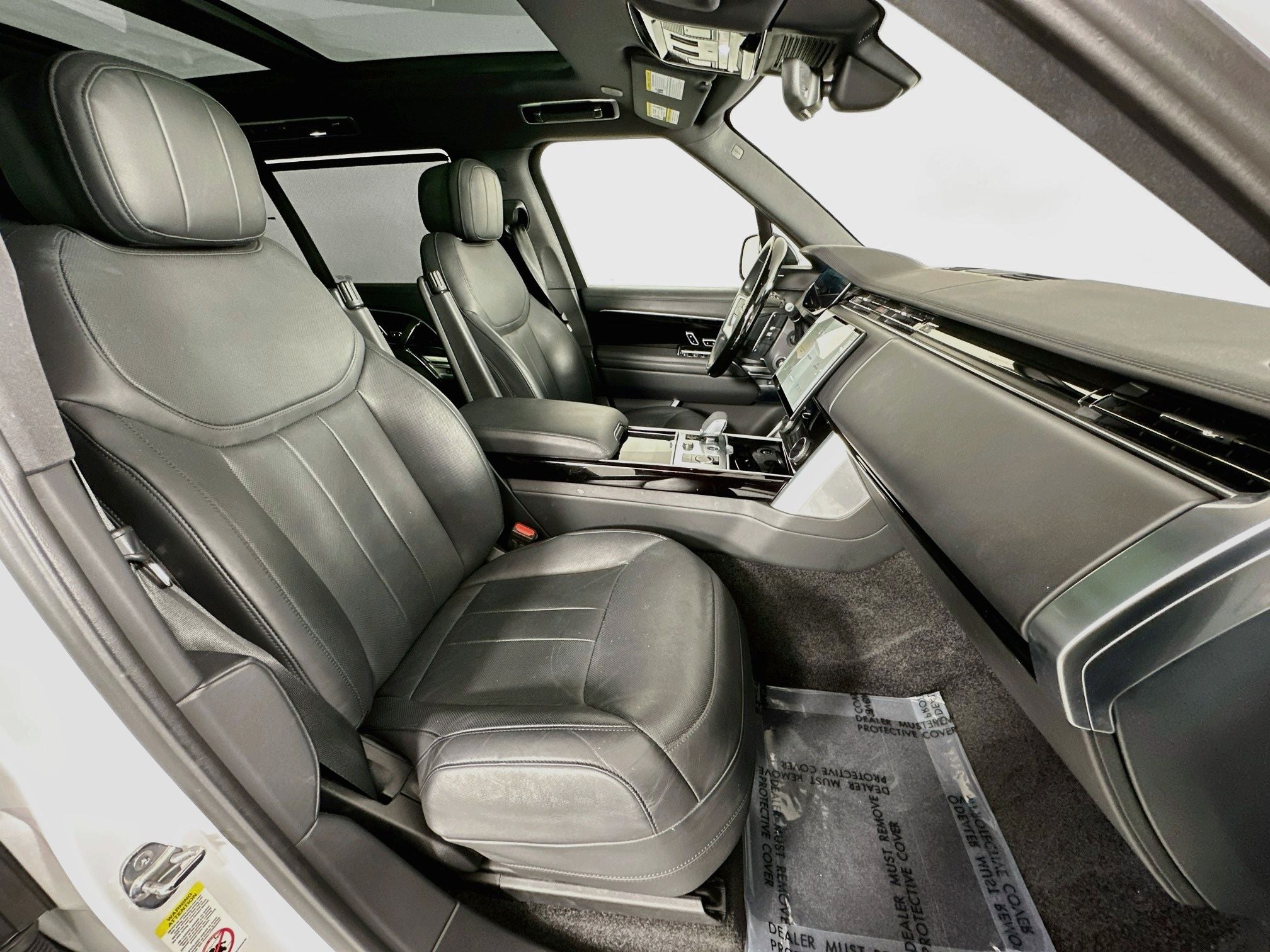 2023 Land Rover Range Rover SE LWB