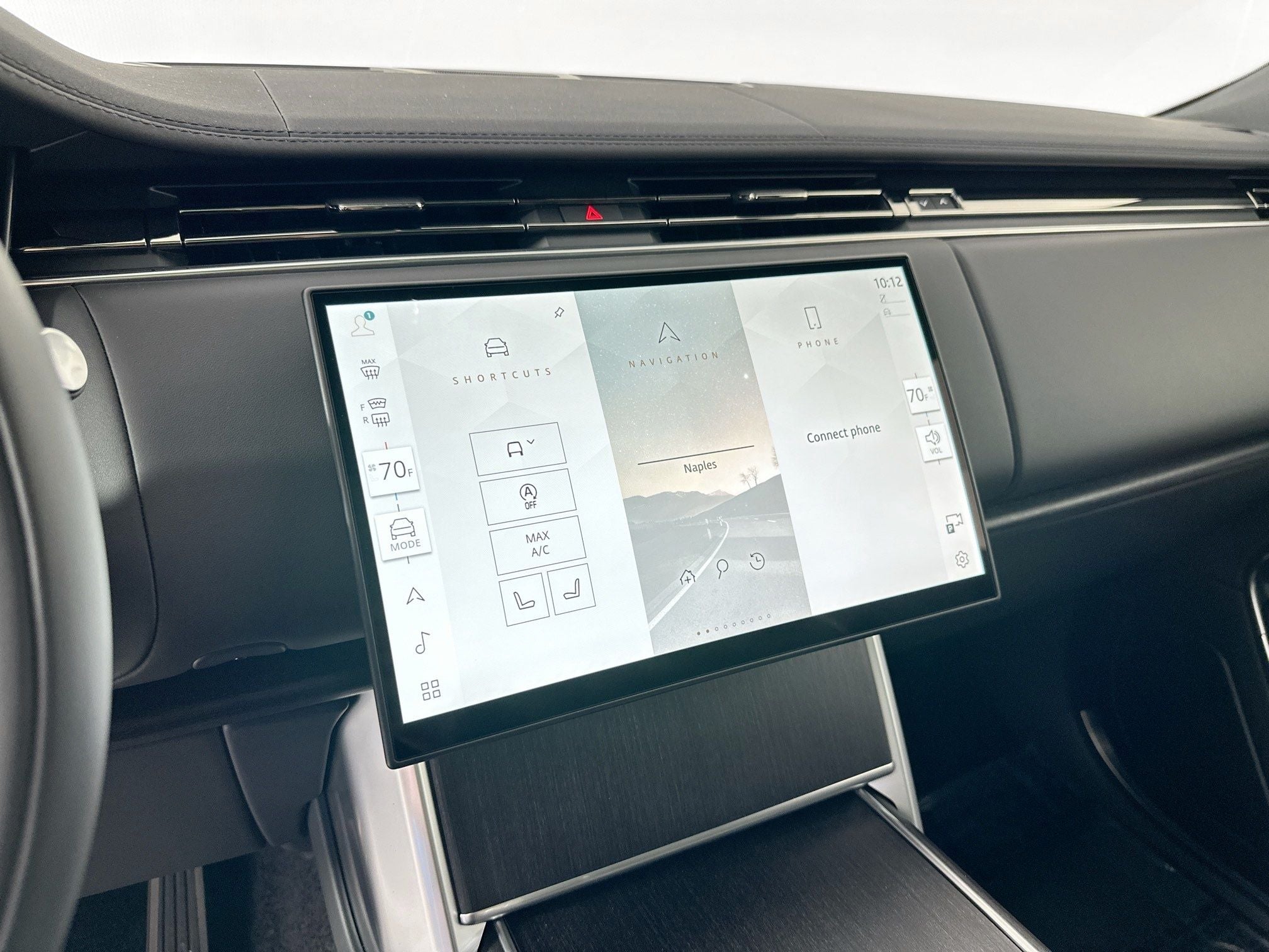 2026 Land Rover Range Rover SE LWB