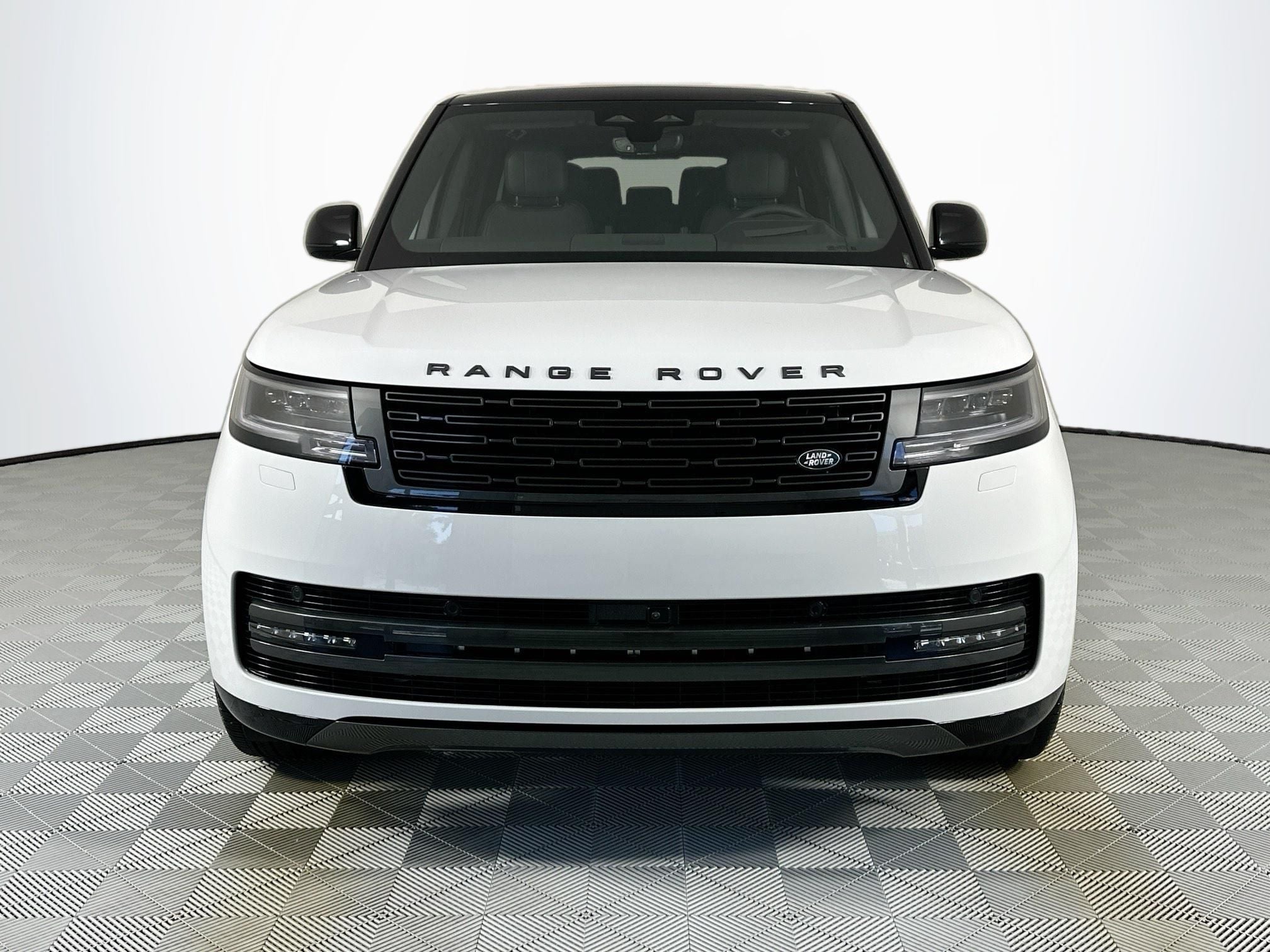 2026 Land Rover Range Rover SE LWB