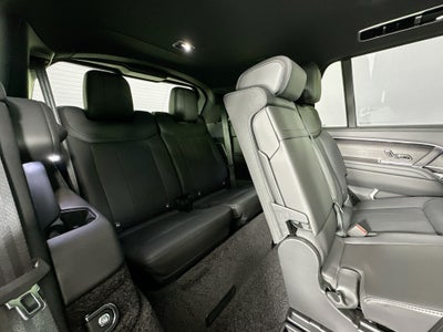 2026 Land Rover Range Rover SE LWB