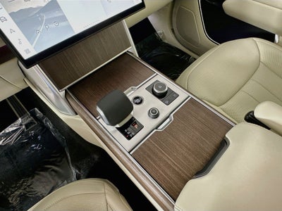 2027 Land Rover Range Rover SE LWB