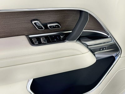 2027 Land Rover Range Rover SE LWB