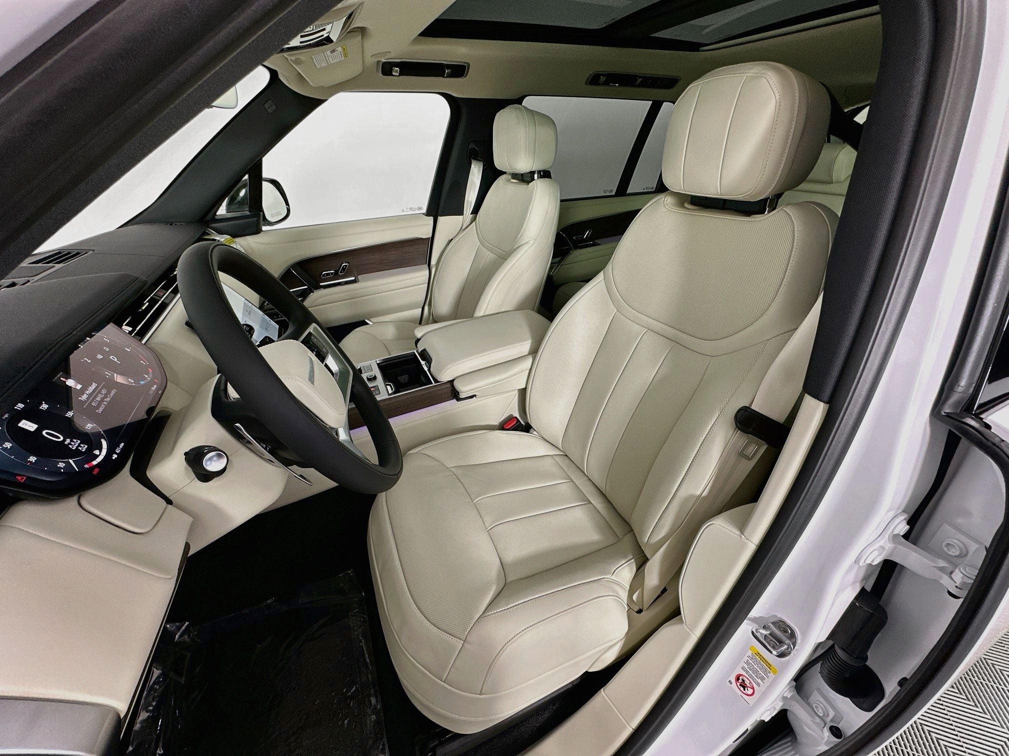 2027 Land Rover Range Rover SE LWB