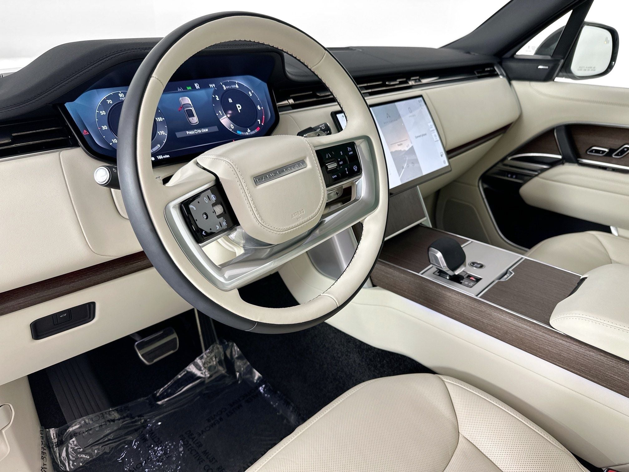2025 Land Rover Range Rover SE LWB