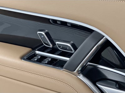 2026 Land Rover Range Rover SE LWB