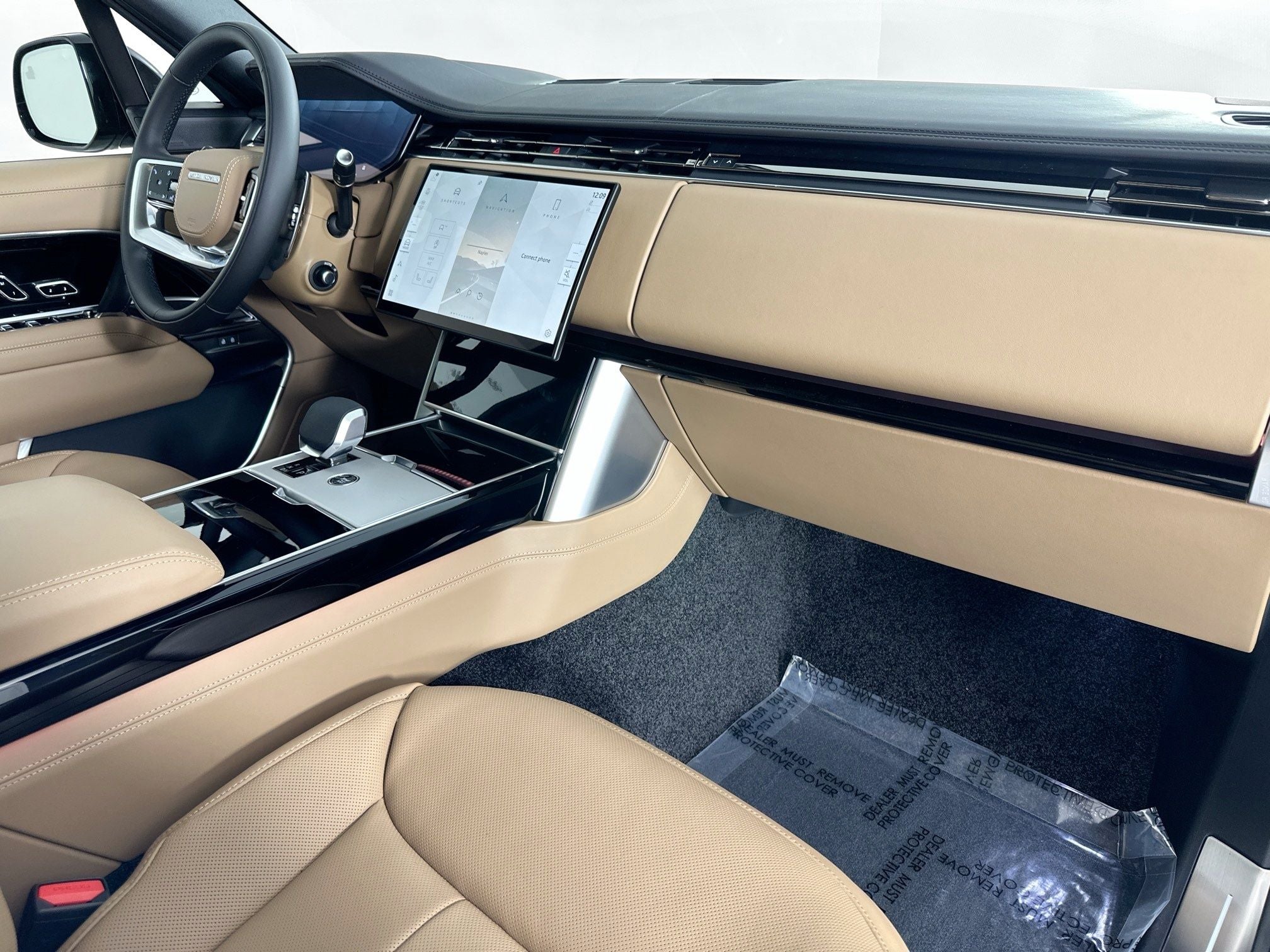 2026 Land Rover Range Rover SE LWB