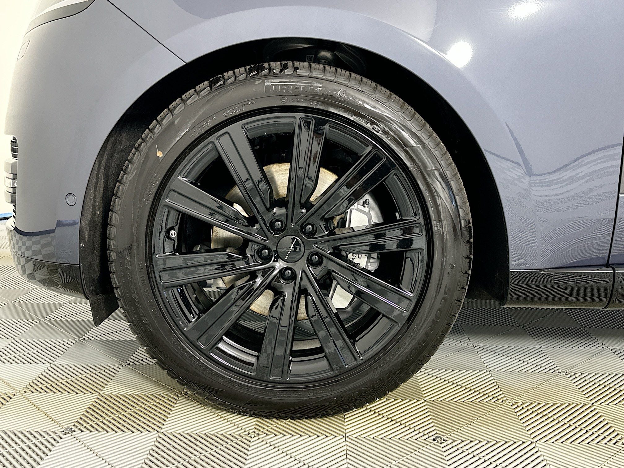 2026 Land Rover Range Rover SE LWB