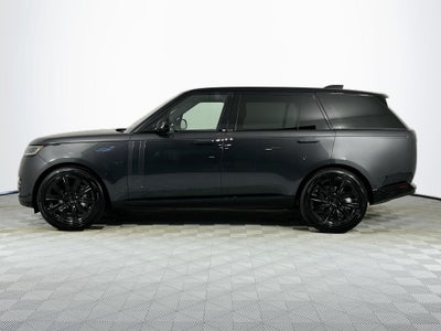 2026 Land Rover Range Rover SE LWB