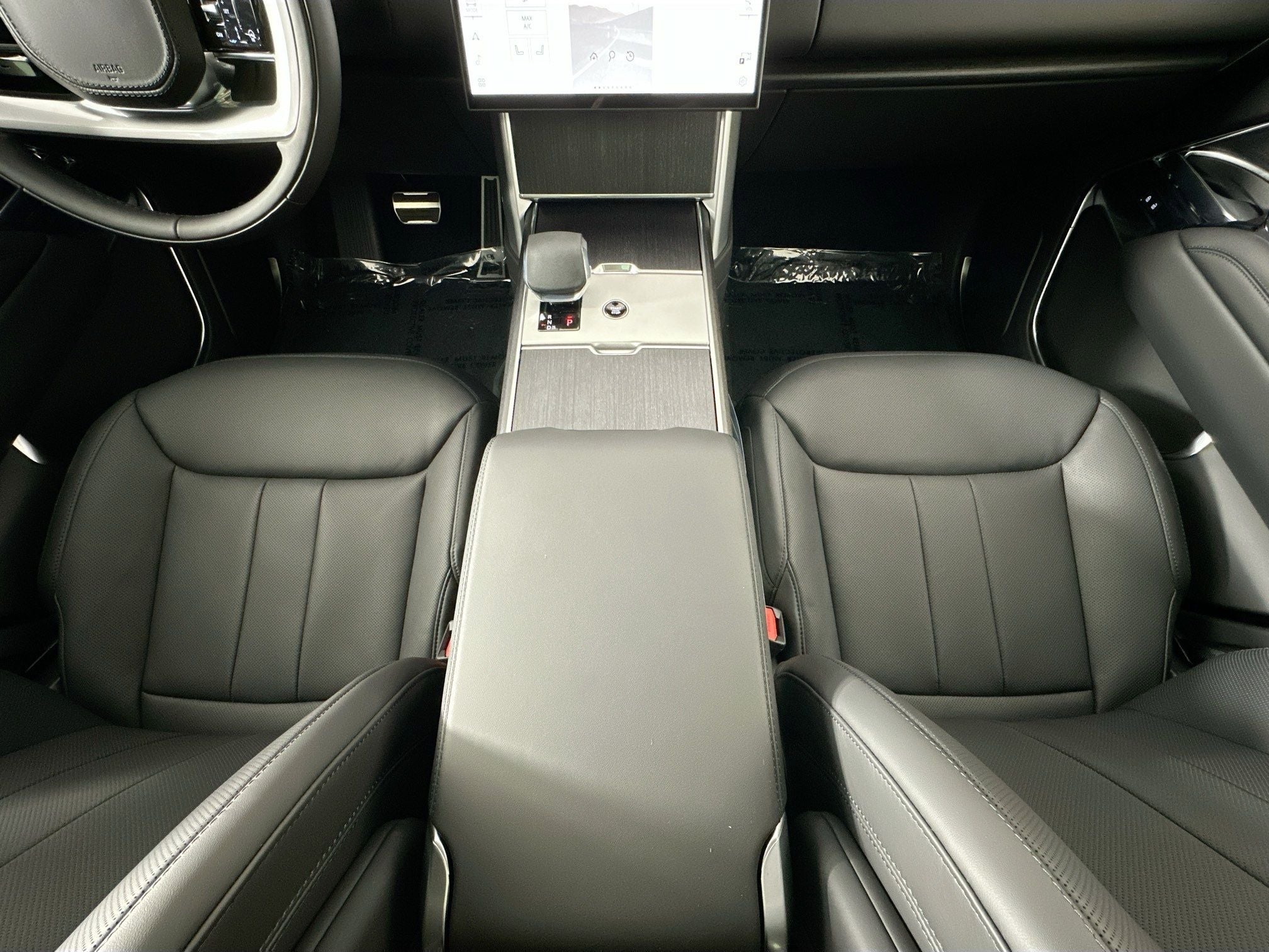 2026 Land Rover Range Rover SE LWB