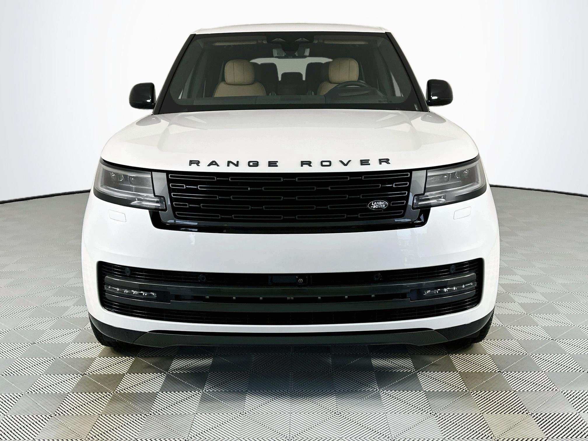 2026 Land Rover Range Rover SE LWB