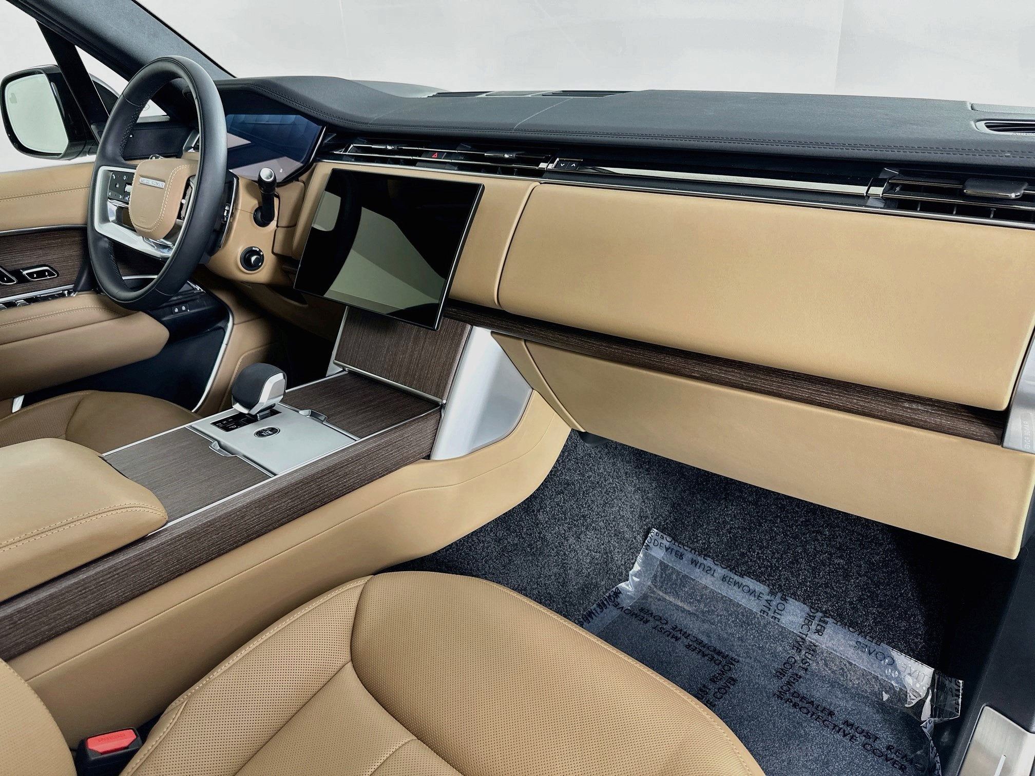 2026 Land Rover Range Rover SE LWB