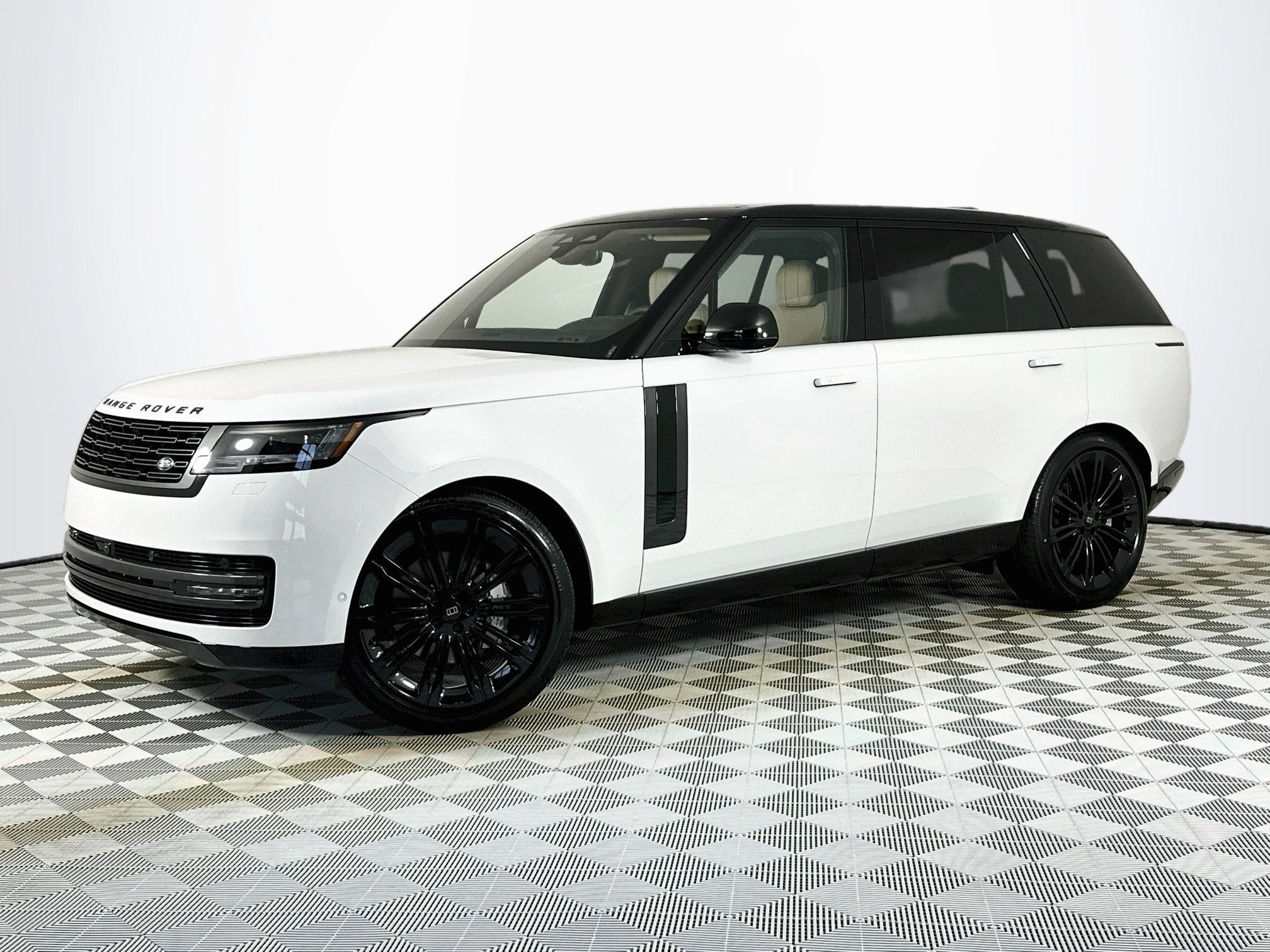 2027 Land Rover Range Rover SE LWB
